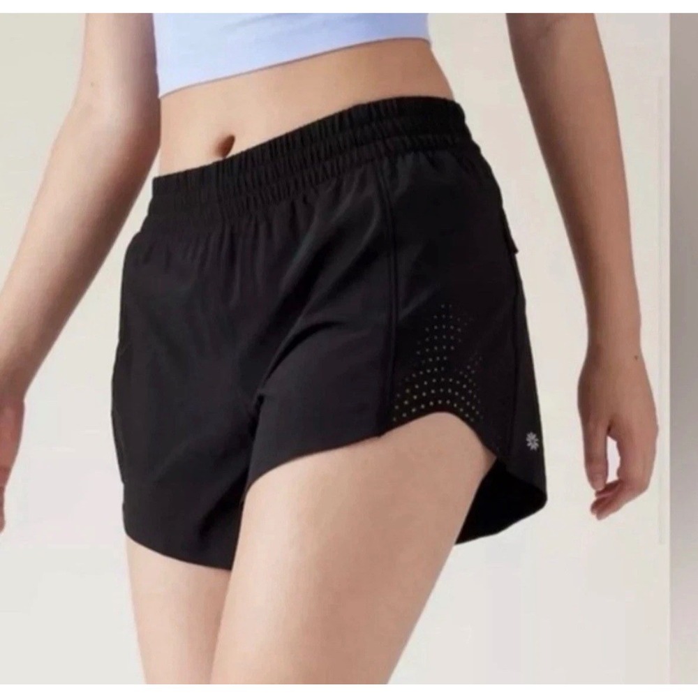Athleta Hustle Short 4.5" shorts Black Running Training Laser Cut Vent Womens M
